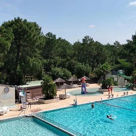 Camping Mobilhome 6 Personne *